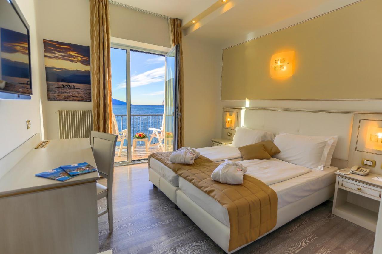 Hotel Lido Blu - Surf & Bike Torbole Sul Garda Zewnętrze zdjęcie