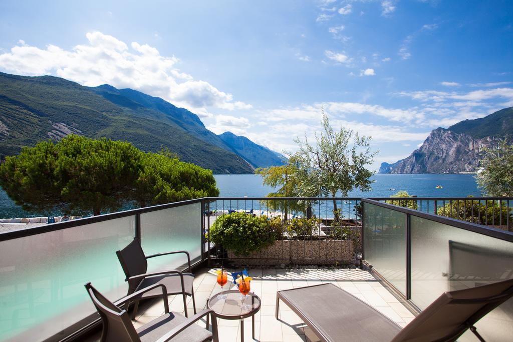 Hotel Lido Blu - Surf & Bike Torbole Sul Garda Zewnętrze zdjęcie