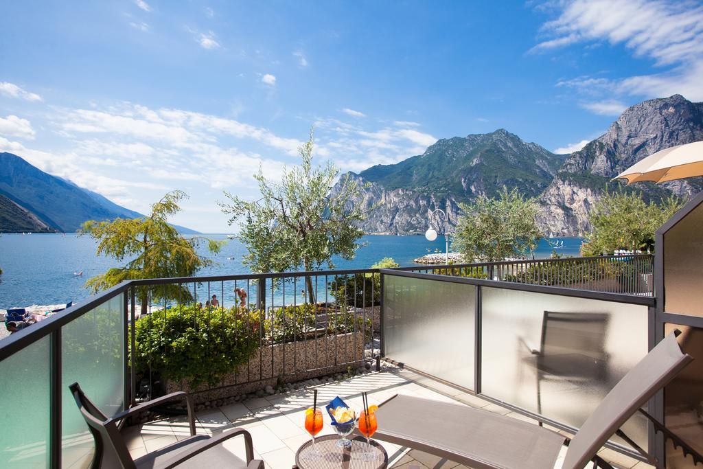 Hotel Lido Blu - Surf & Bike Torbole Sul Garda Zewnętrze zdjęcie