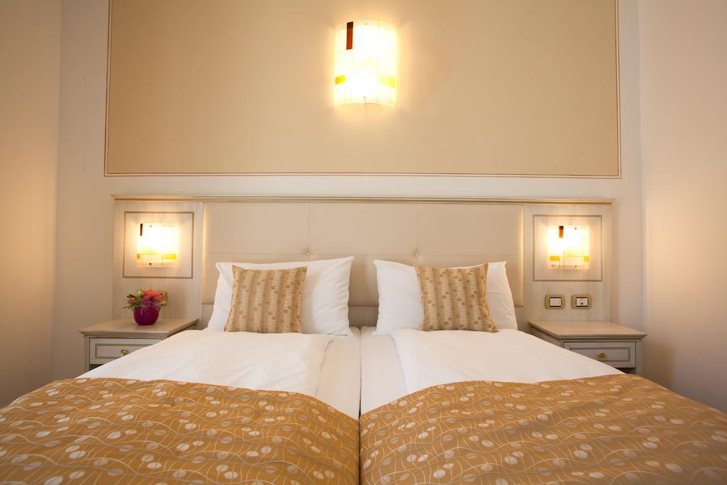 Hotel Lido Blu - Surf & Bike Torbole Sul Garda Zewnętrze zdjęcie