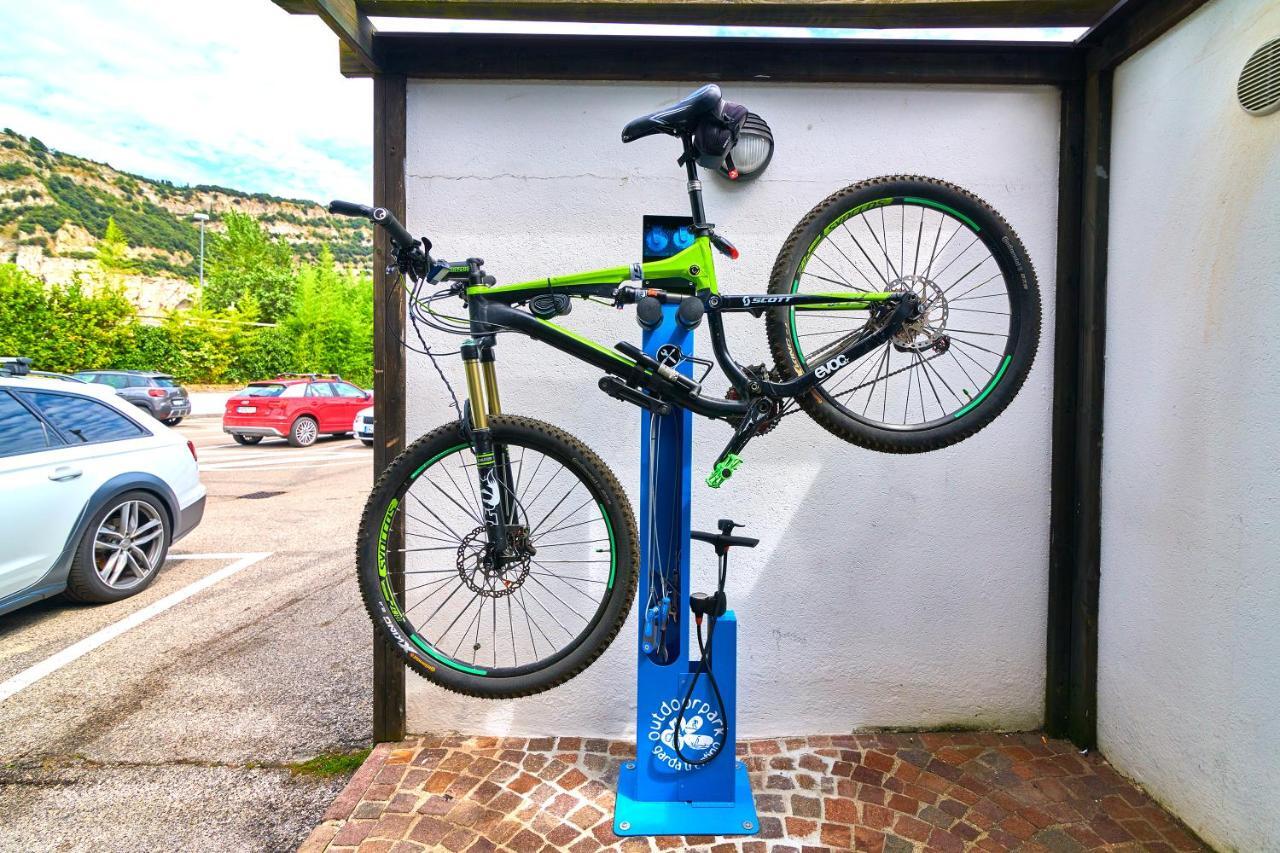 Hotel Lido Blu - Surf & Bike Torbole Sul Garda Zewnętrze zdjęcie